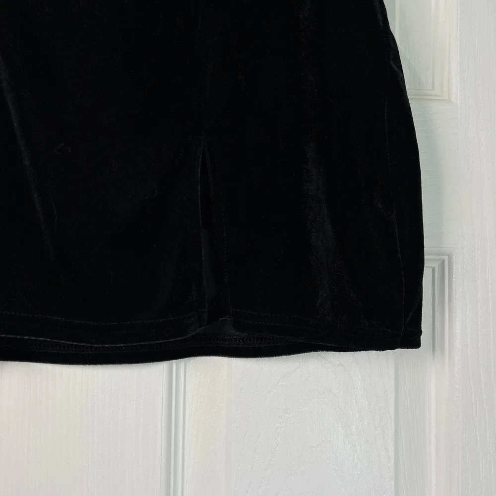 Urban Outfitters Y2K Micro Skort Black Velvet Mini Going Out Indie Sleaze Size M